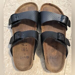Birkenstock Birki’s Camden(Carbon Fiber Texture)in Black Upper/Cork L8/M6 Narrow